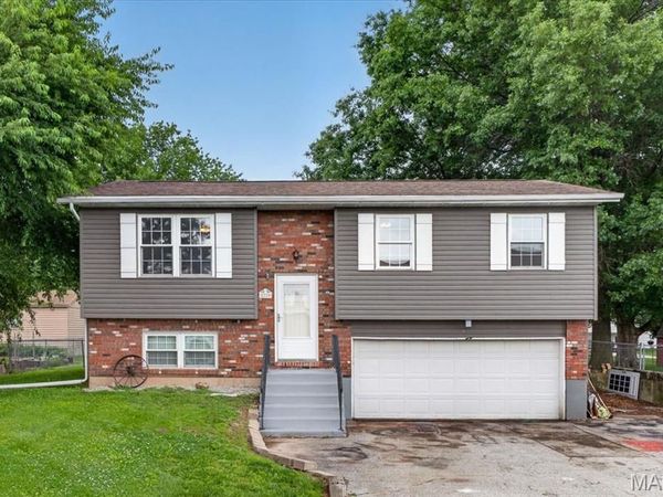 2220 Vadalabene Drive , Maryville, IL 62062