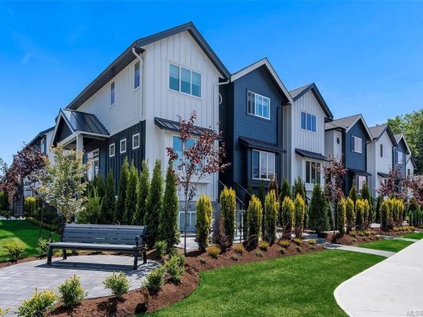 10145 Fifth St , Unit #8, Sidney, BC V8L 2X8