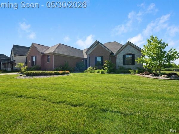 51265 Chamberlin Court, Novi, MI 48167