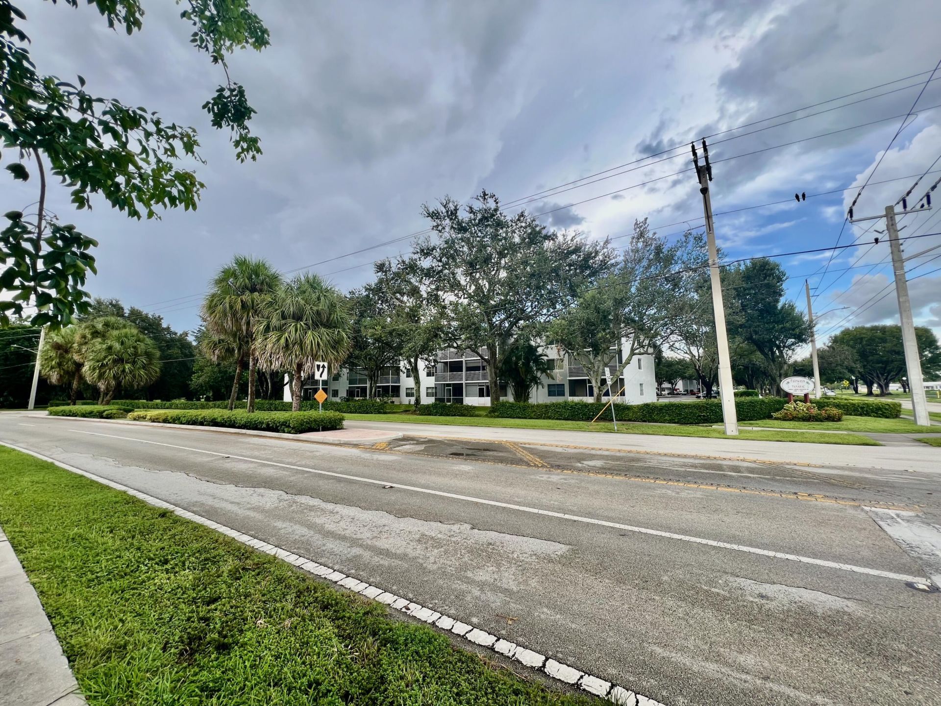 8405 NW 61st Street, Unit D305, Tamarac, FL 33321 Photo