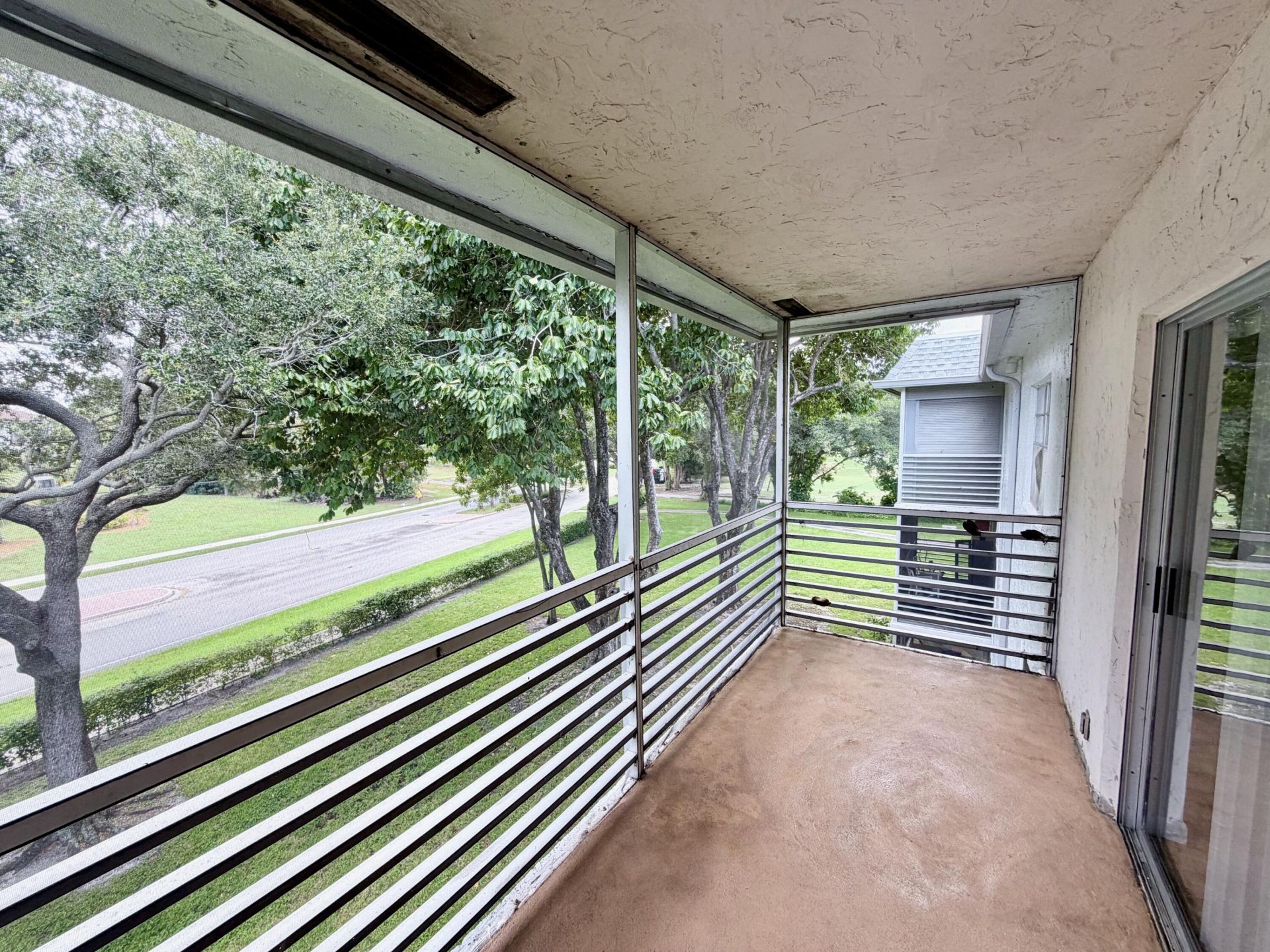 8405 NW 61st Street, Unit D305, Tamarac, FL 33321 Photo