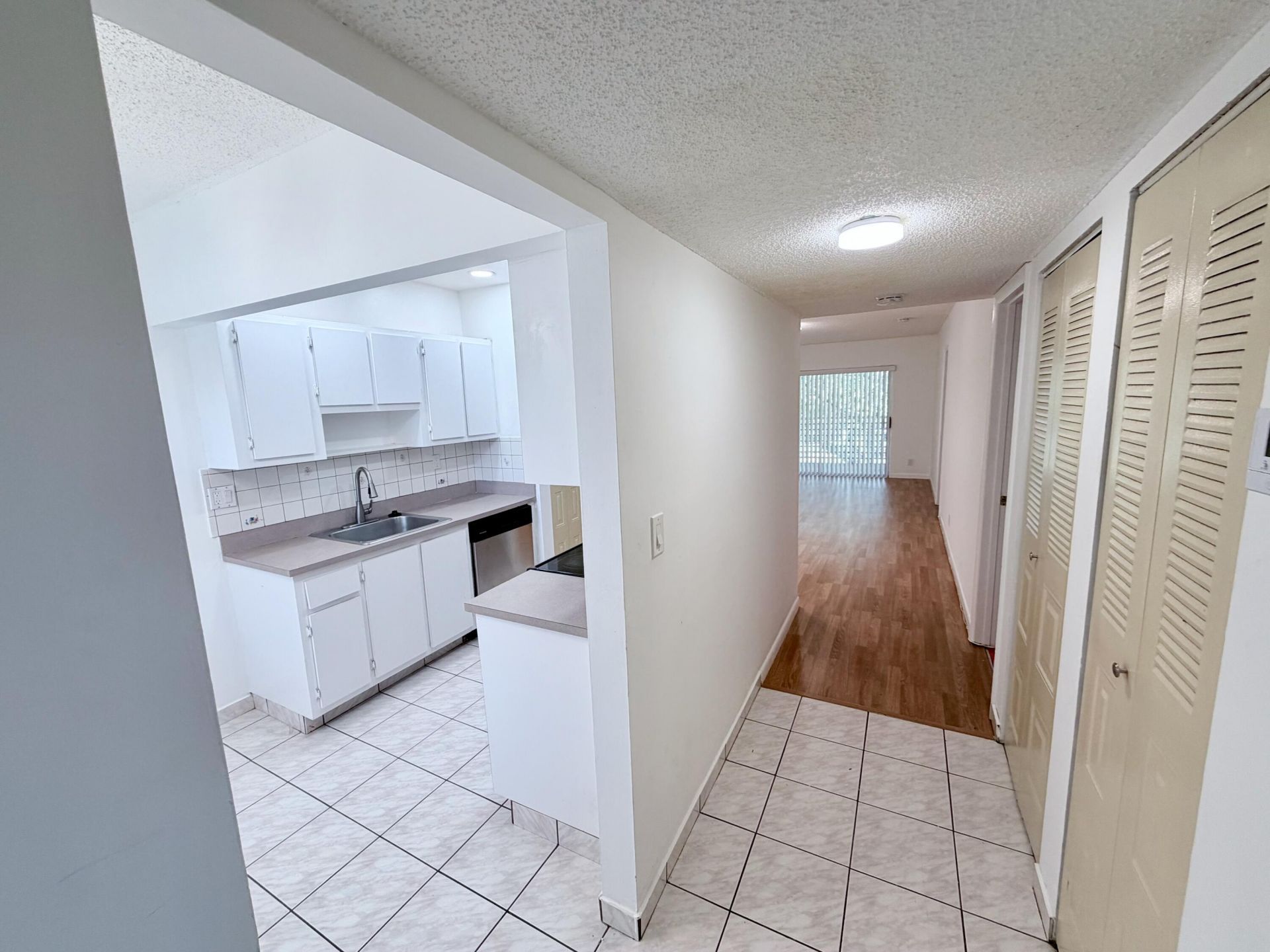 8405 NW 61st Street, Unit D305, Tamarac, FL 33321 Photo