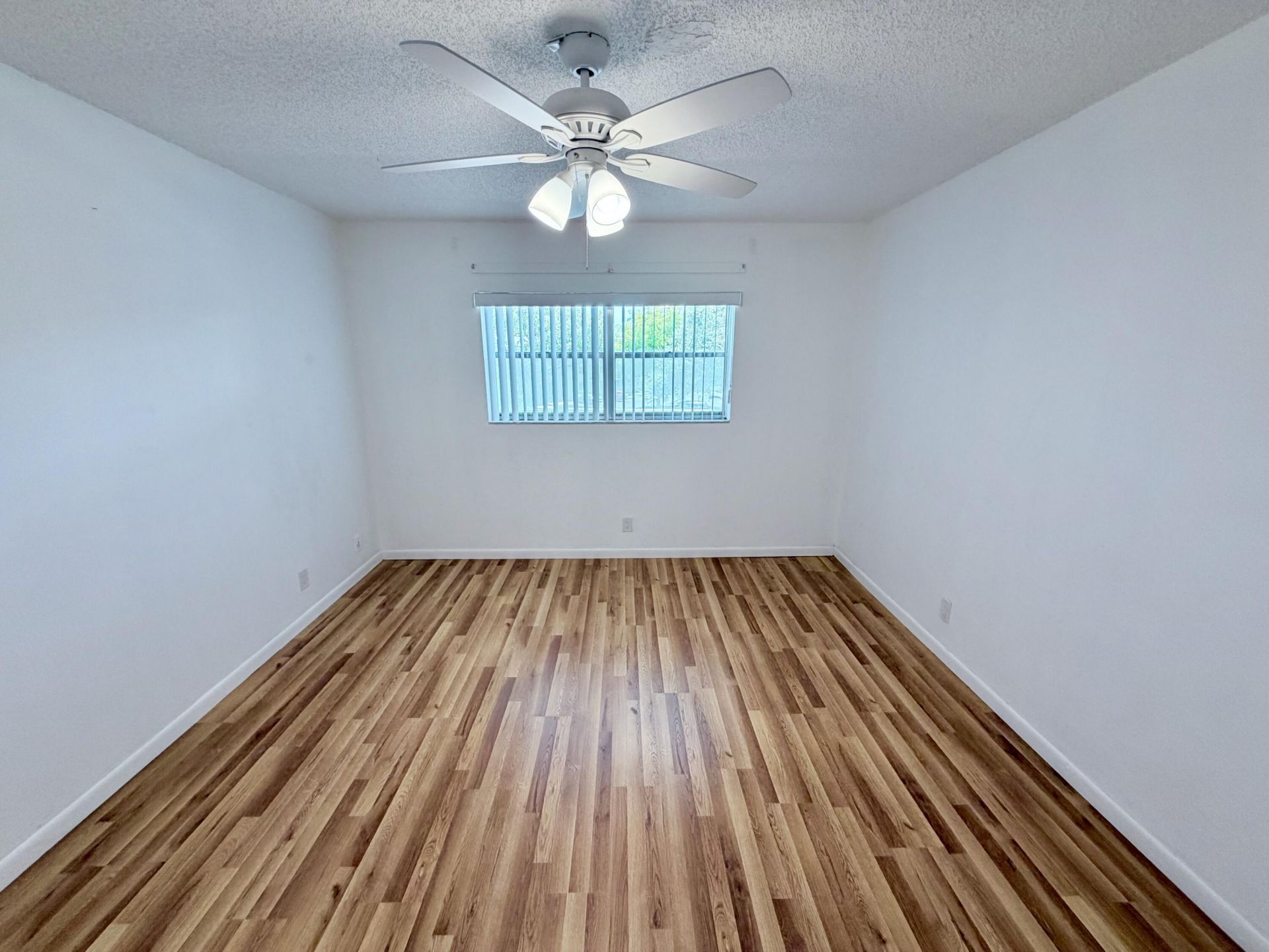 8405 NW 61st Street, Unit D305, Tamarac, FL 33321 Photo