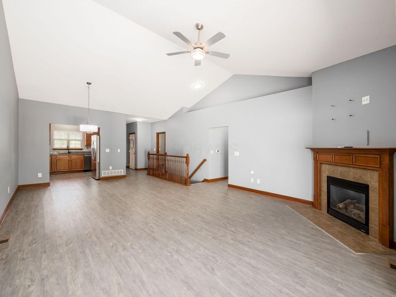 430 Terrace Drive , Marysville, OH 43040 Photo 4