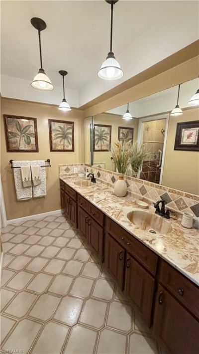 406 Glendale Ave , Lehigh Acres, FL 33936 Photo