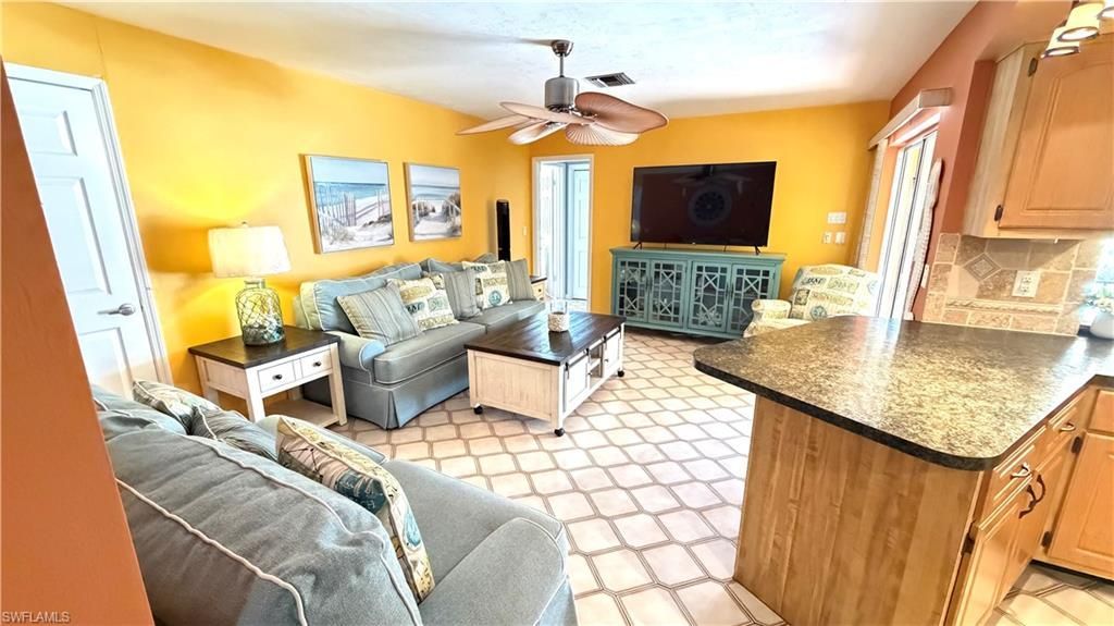 406 Glendale Ave , Lehigh Acres, FL 33936 Photo
