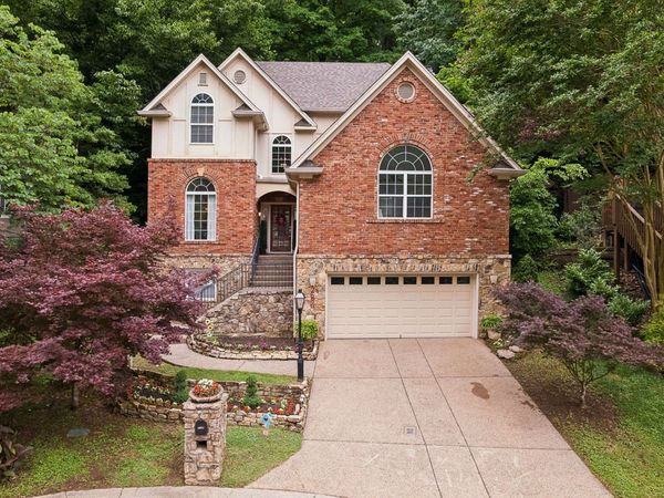 2580 Devon Valley Dr, Nashville, TN 37221