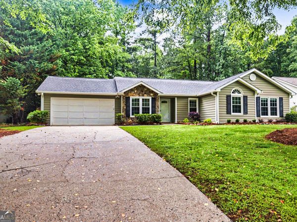 204 Kentwood Drive, Peachtree City, GA 30269