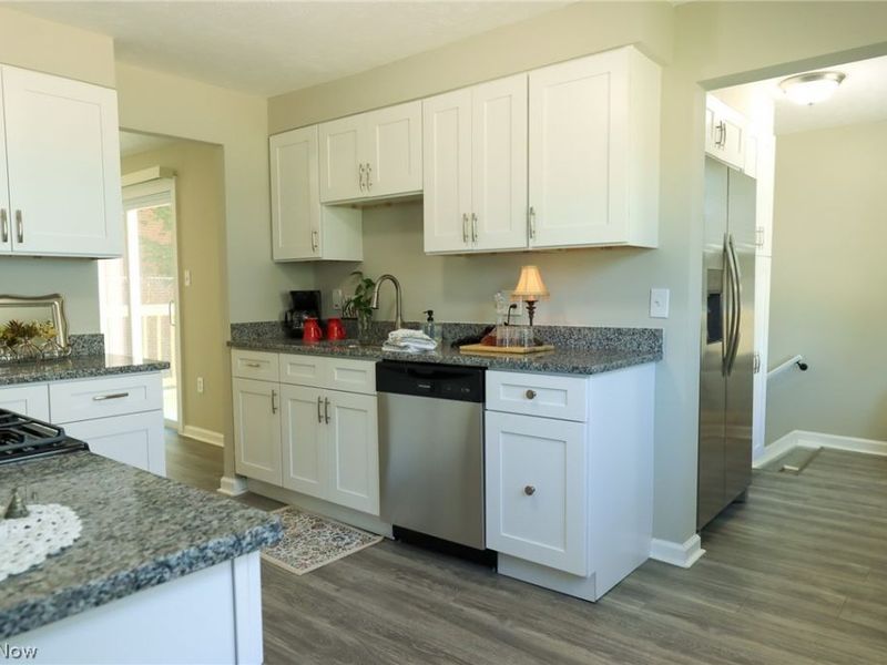 427 South Street, Fairport Harbor, OH 44077 Photo 8