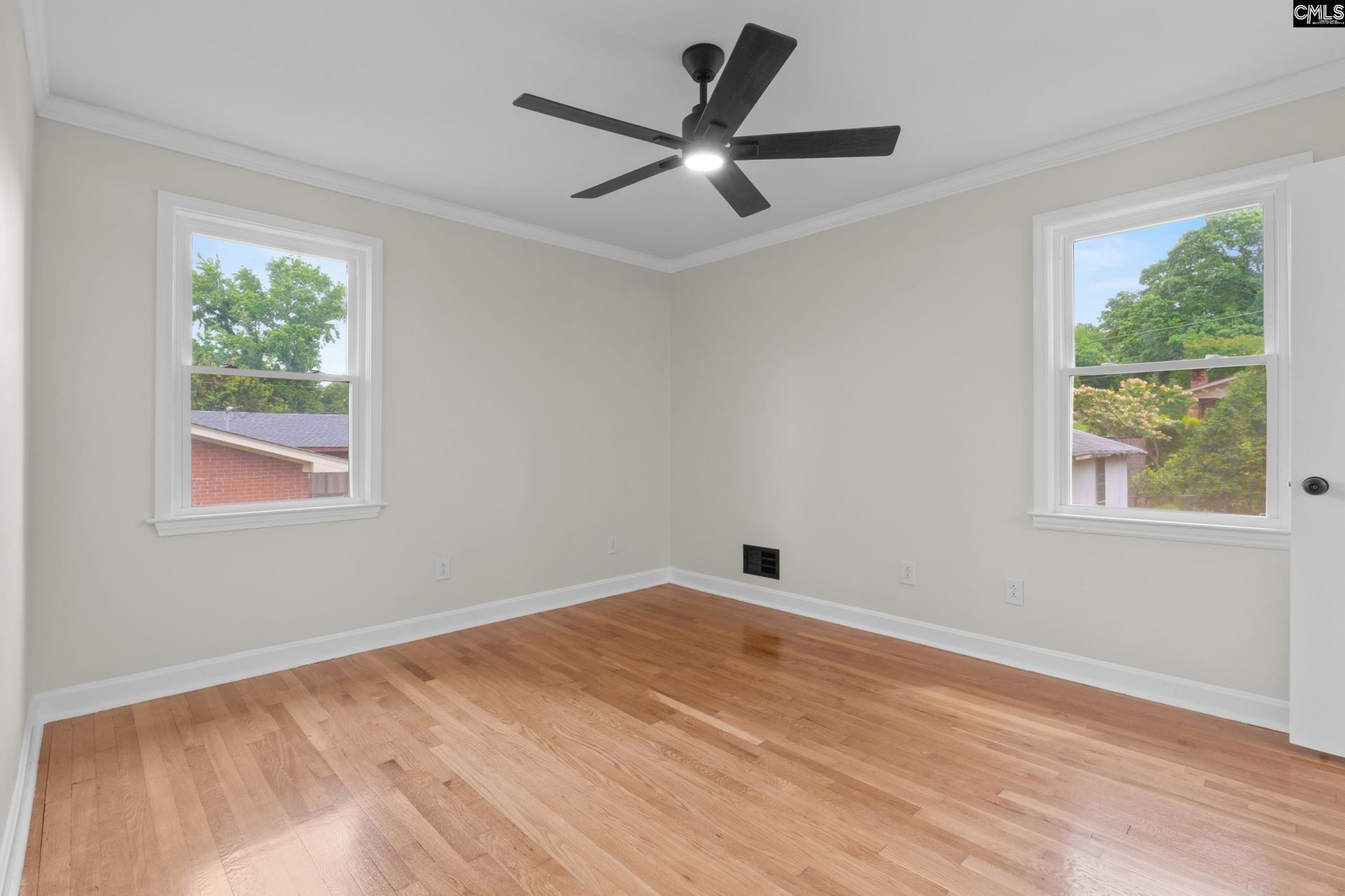 908 Mohegan Trail  Photo 12