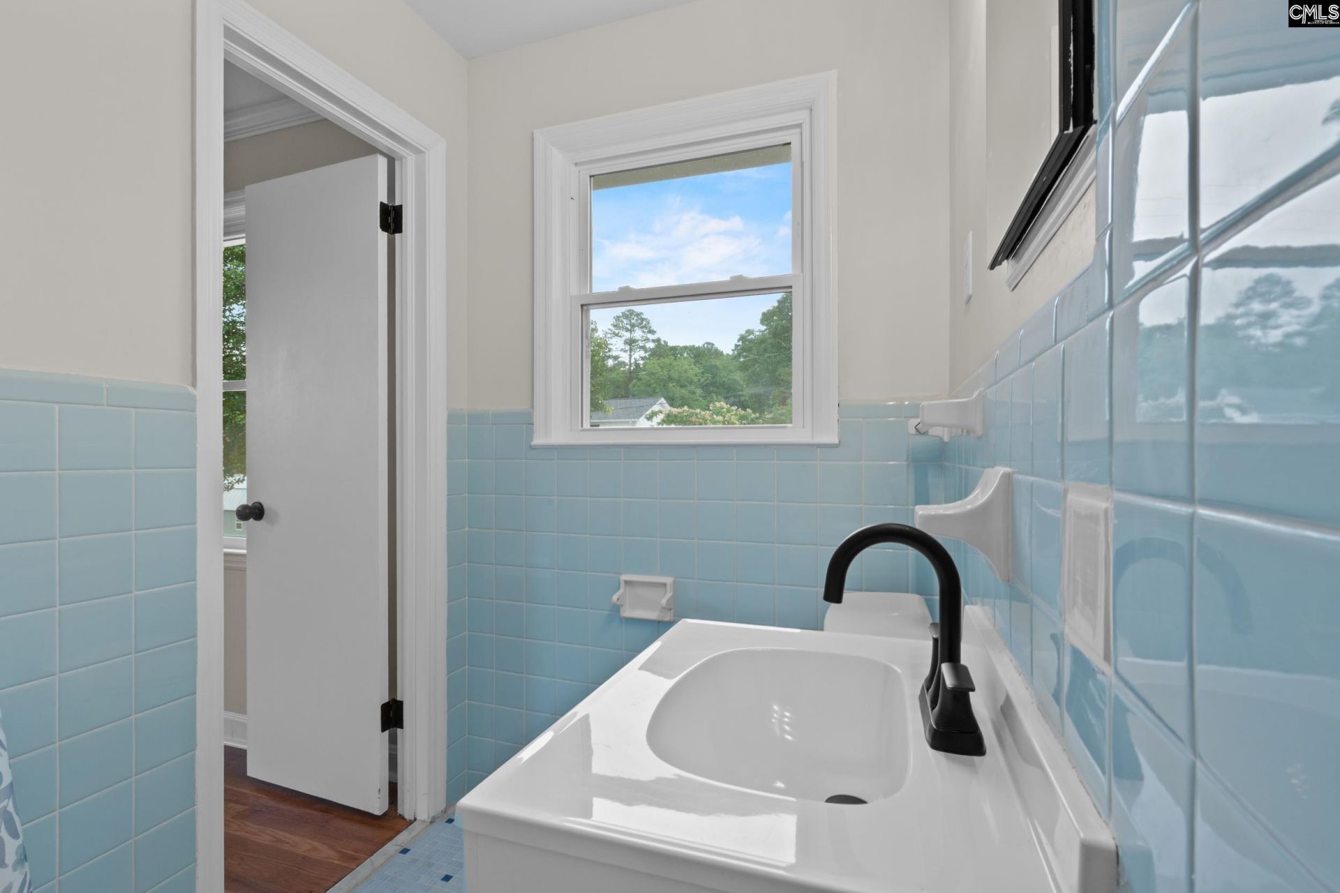 908 Mohegan Trail  Photo 15