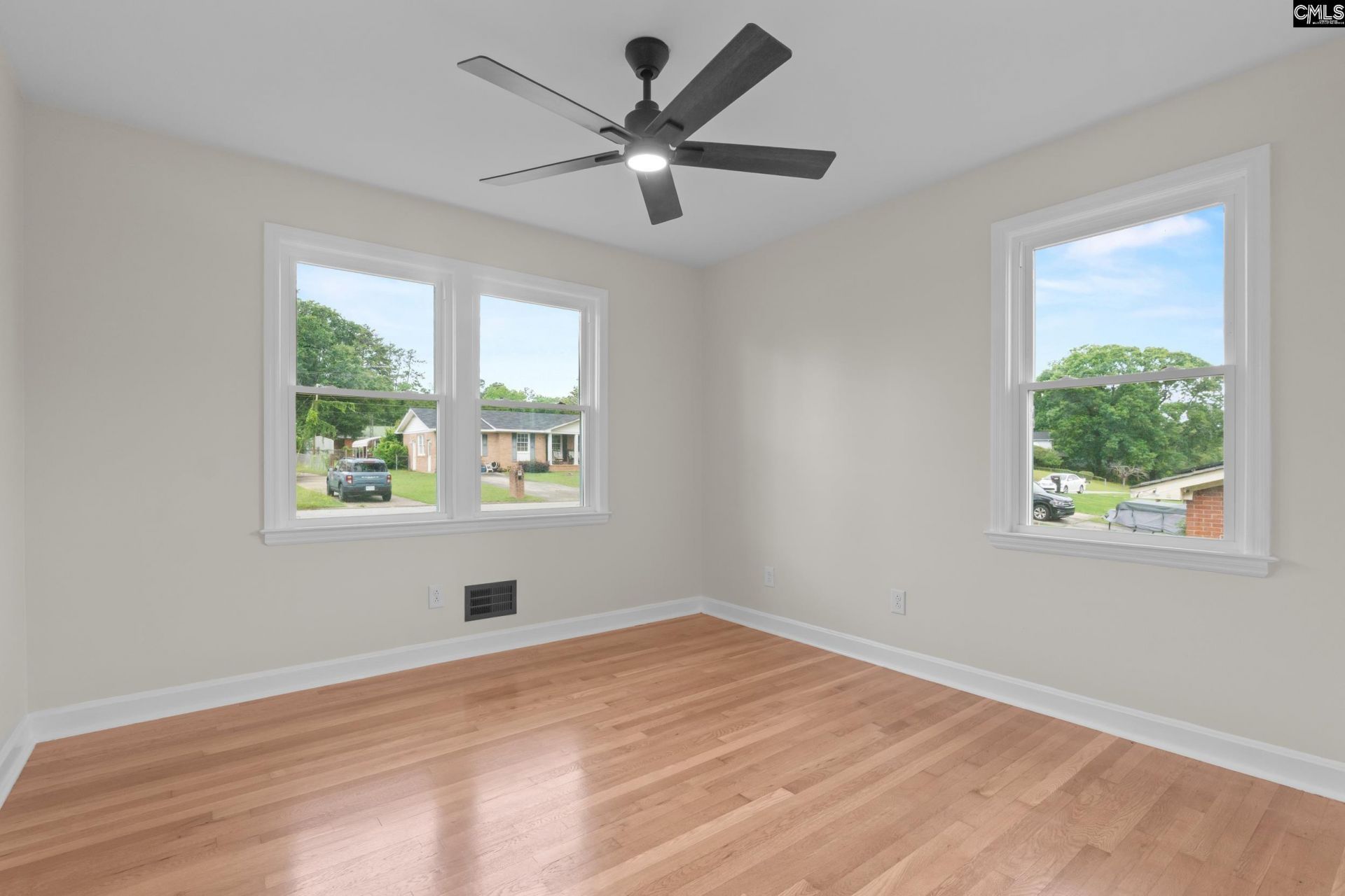 908 Mohegan Trail  Photo 16