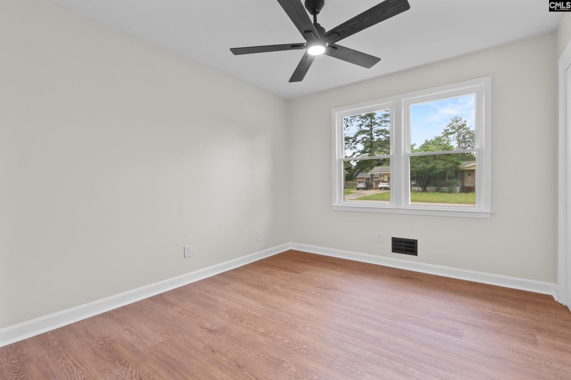 908 Mohegan Trail  Photo 18