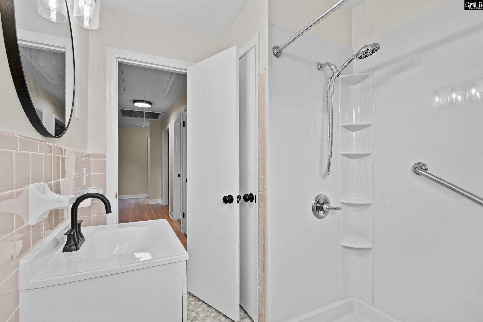 908 Mohegan Trail  Photo 21