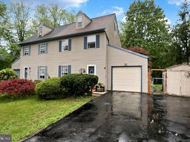 183 STONE HOUSE LANE , COLUMBIA, PA 17512