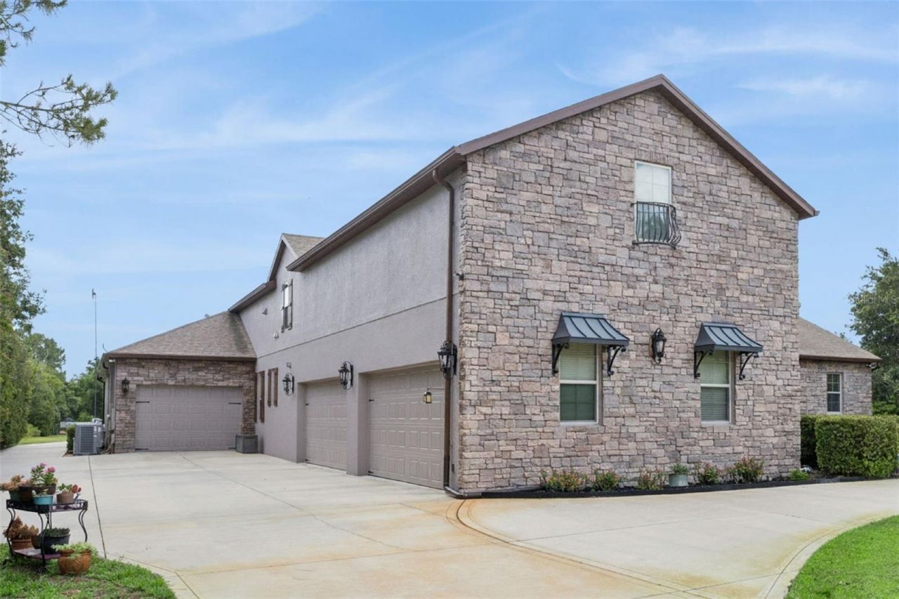 2075 Mustang Court, Saint Cloud, FL 34771 Photo