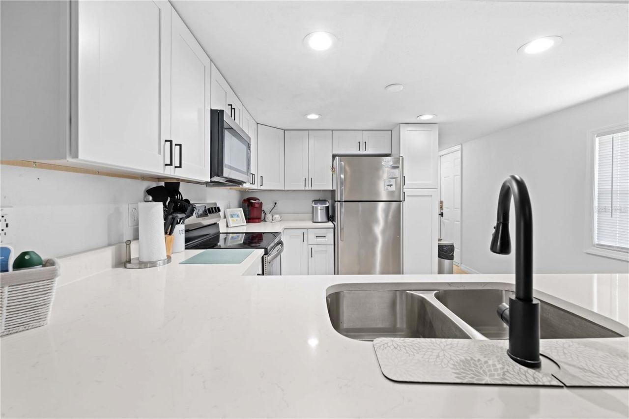 7281 Aberdeen Court, Weeki Wachee, FL 34607 Photo