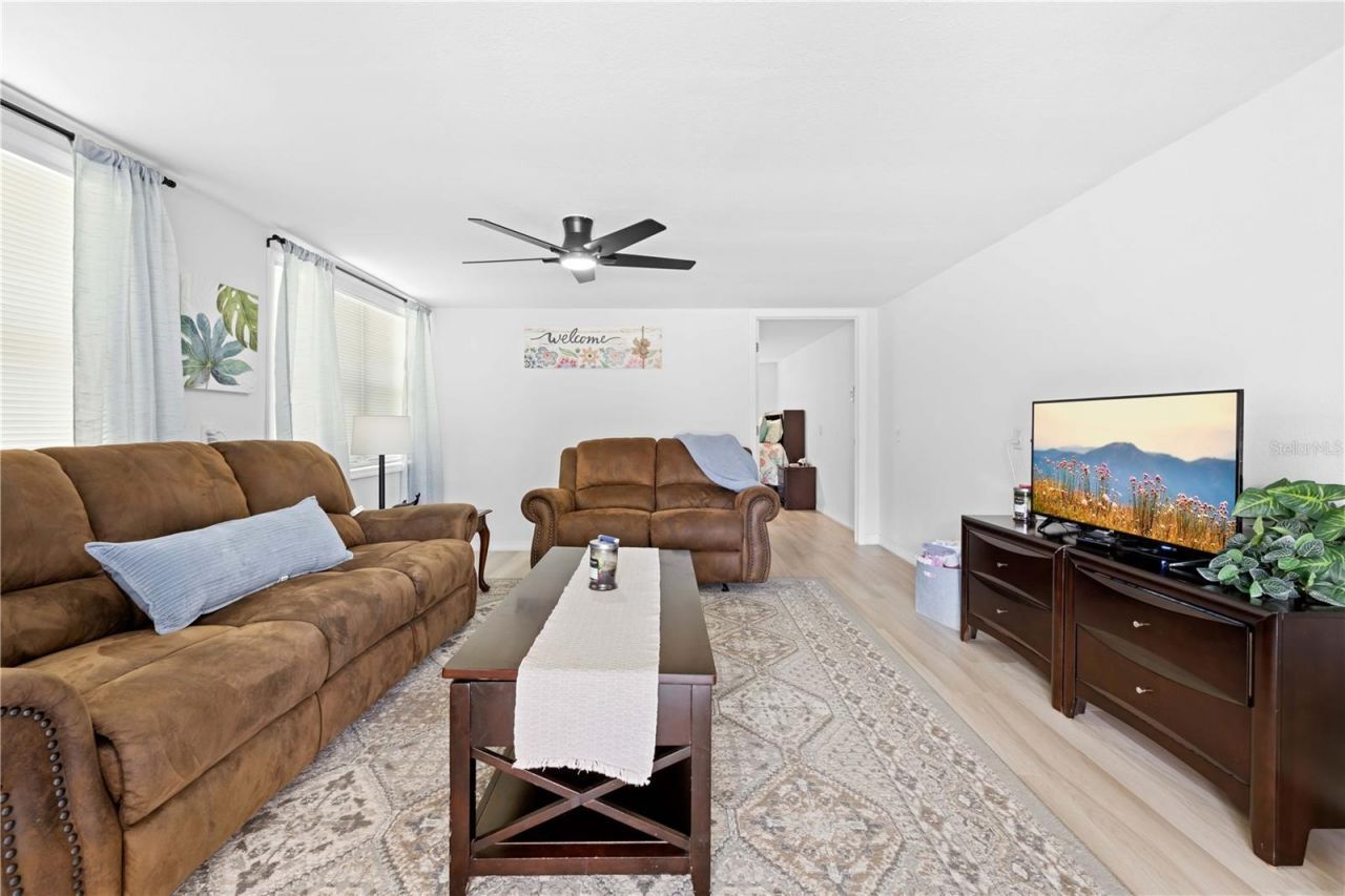 7281 Aberdeen Court, Weeki Wachee, FL 34607 Photo