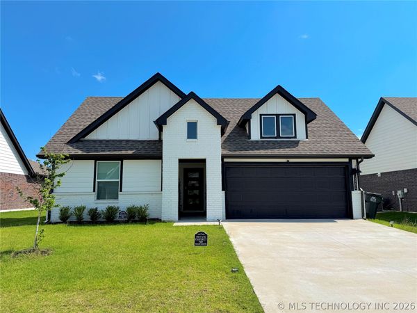 10206 E 132nd Street S, Bixby, OK 74014