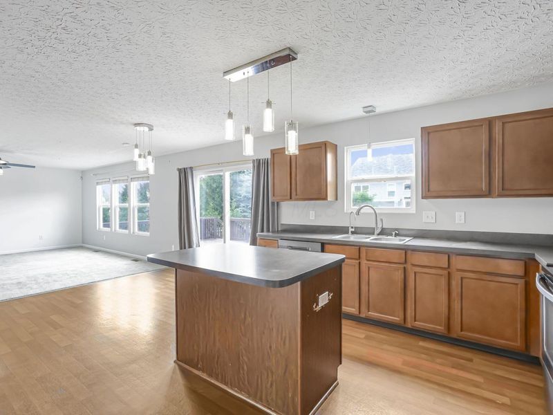 407 Mogul Drive, Galloway, OH 43119 Photo 10