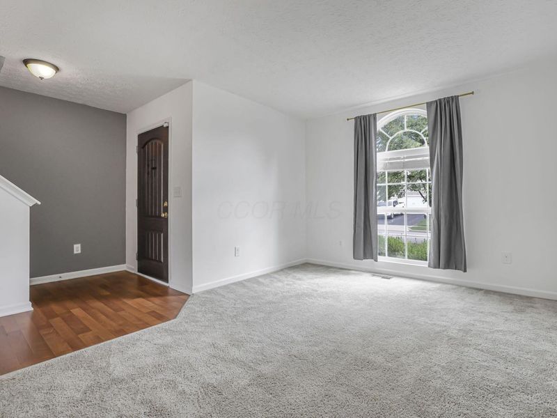407 Mogul Drive, Galloway, OH 43119 Photo 4