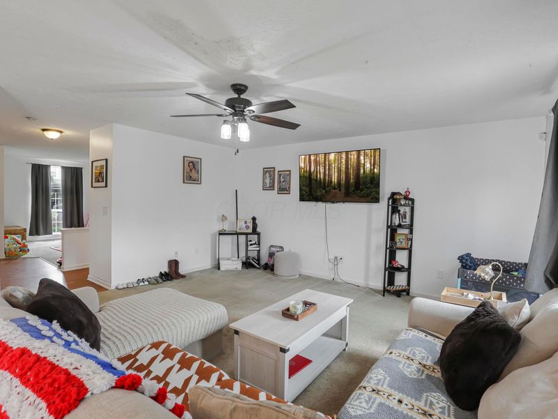 407 Mogul Drive , Galloway, OH 43119 Photo 6