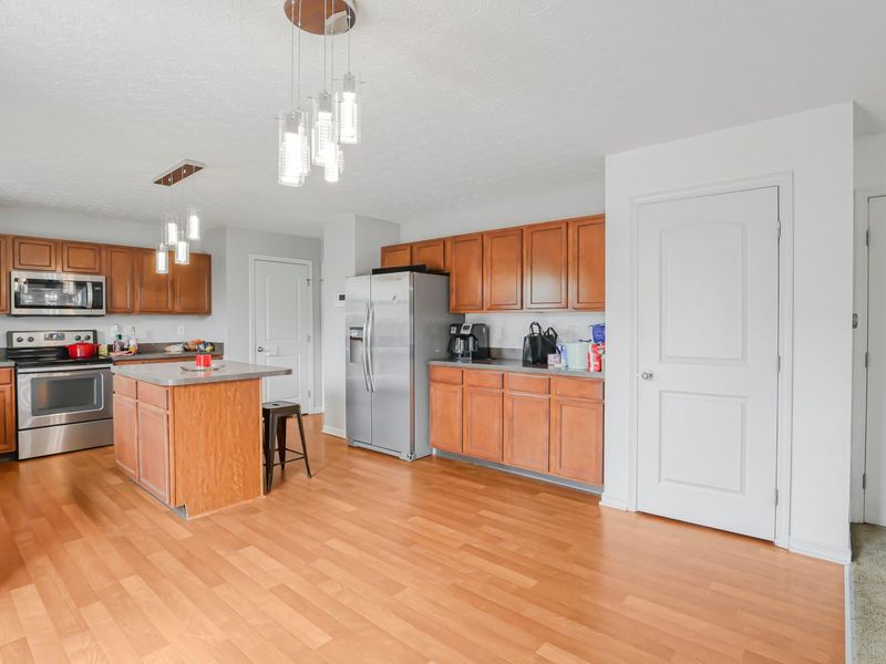 407 Mogul Drive , Galloway, OH 43119 Photo 7