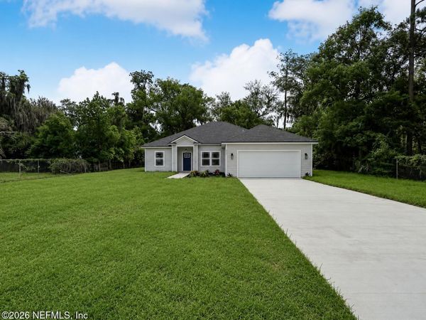 223 S 7TH Street, Macclenny, FL 32063