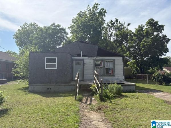 2320 12TH COURT N, BESSEMER, AL 35020
