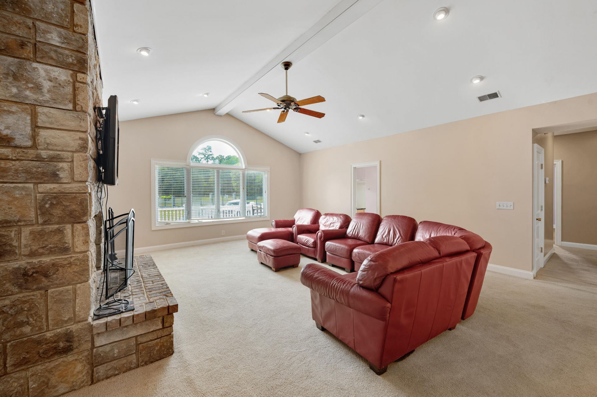 1561 Zion Road Photo 11