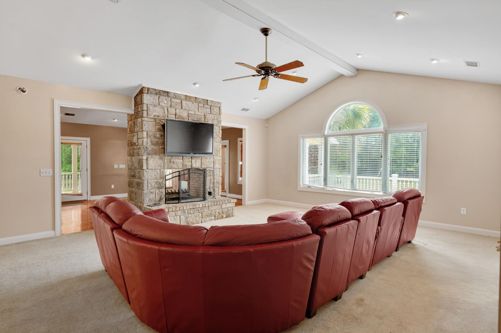 1561 Zion Road Photo 12