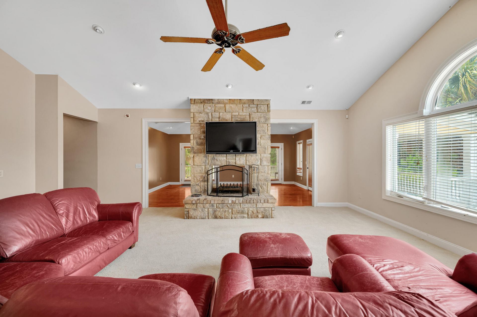1561 Zion Road Photo 13