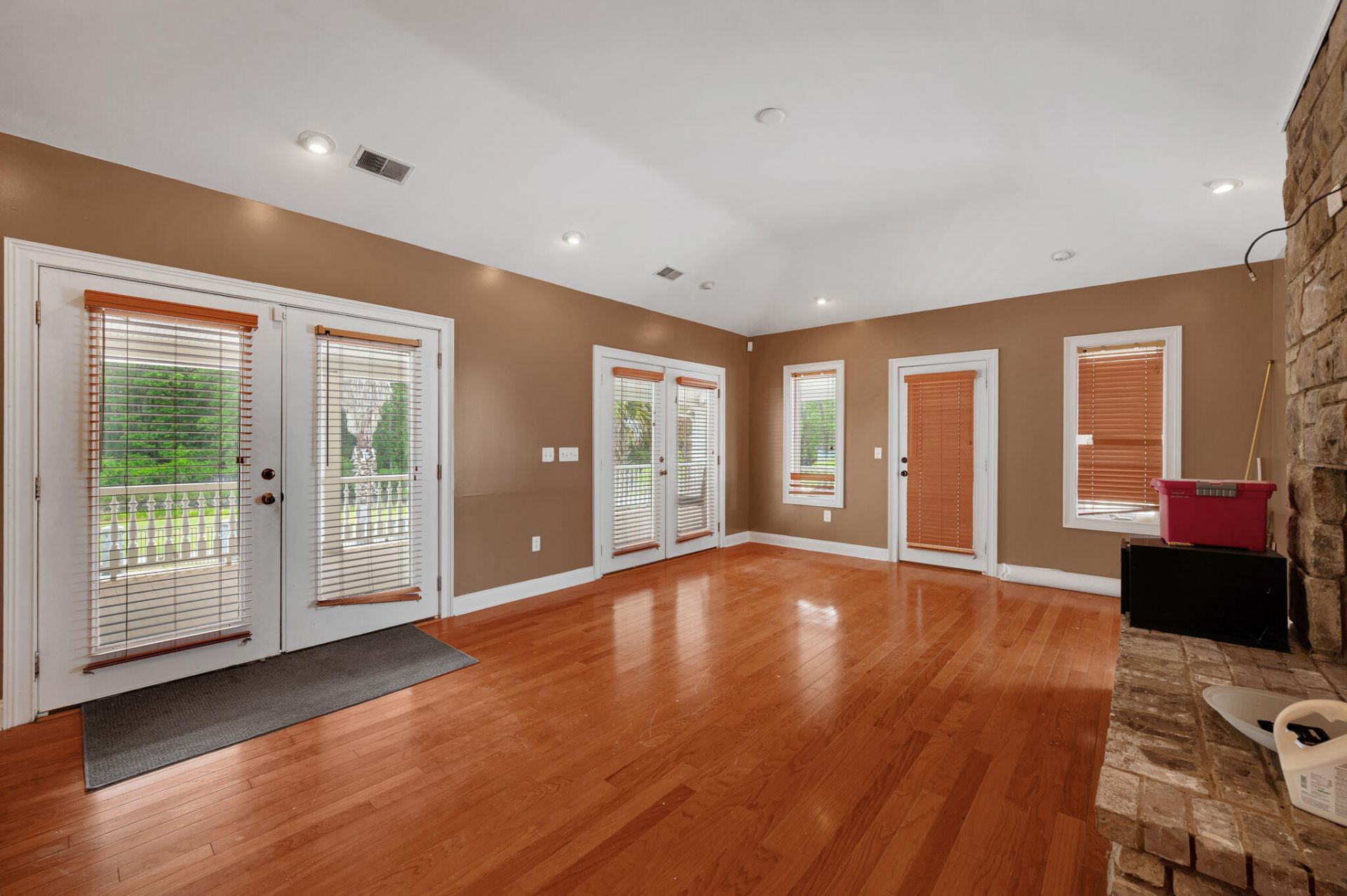 1561 Zion Road Photo 17
