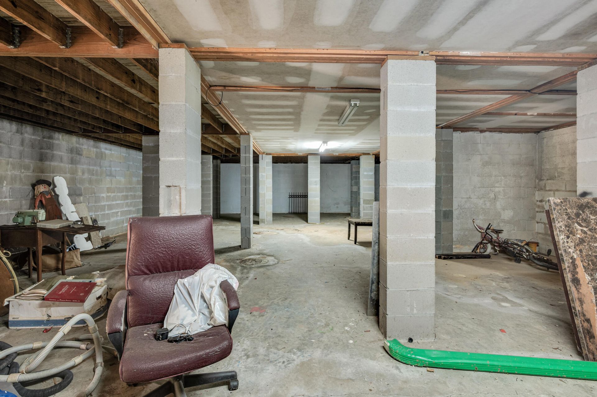 1561 Zion Road Photo 40