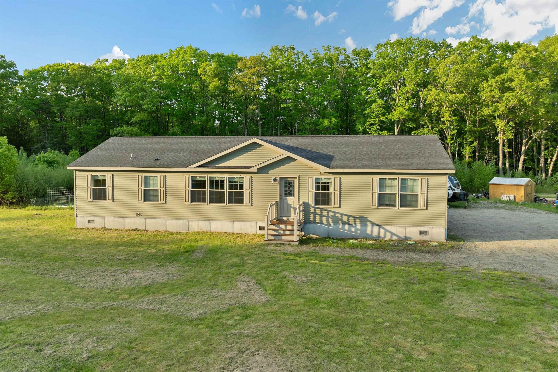 100 Whitehall Road, Rochester, NH 03868 Main Photo