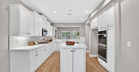 130 Montilla Cir, Sacramento, CA 95835 Photo