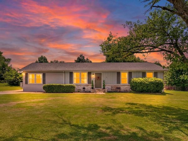 576 Cynthia Dr, Clarksville, TN 37042