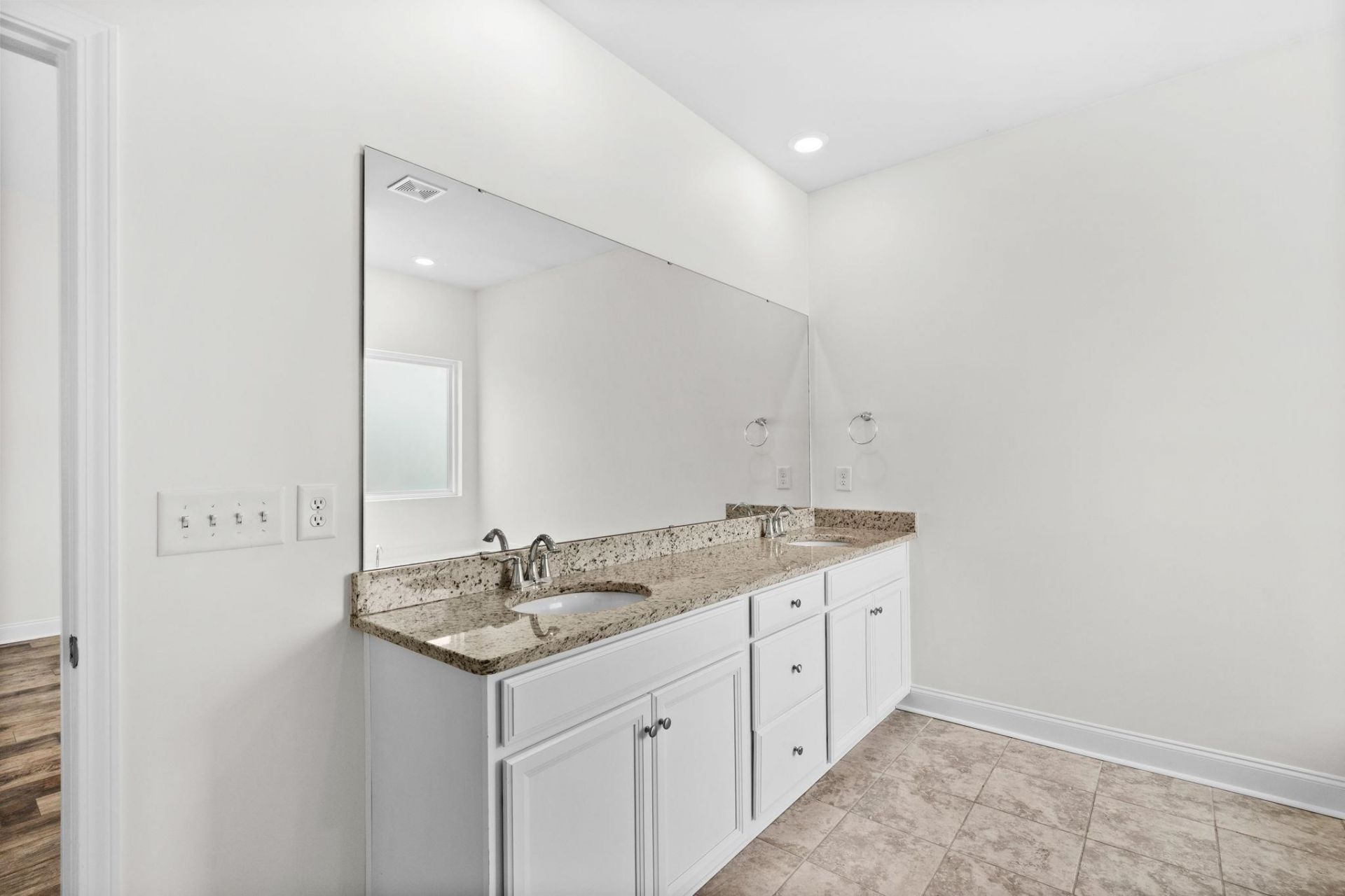 2435 Goldfinch Dr.  Photo 34