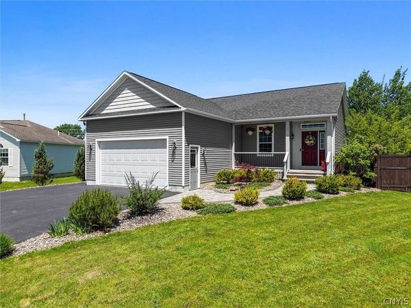 8684 Lavender Lane, Cicero, NY 13039