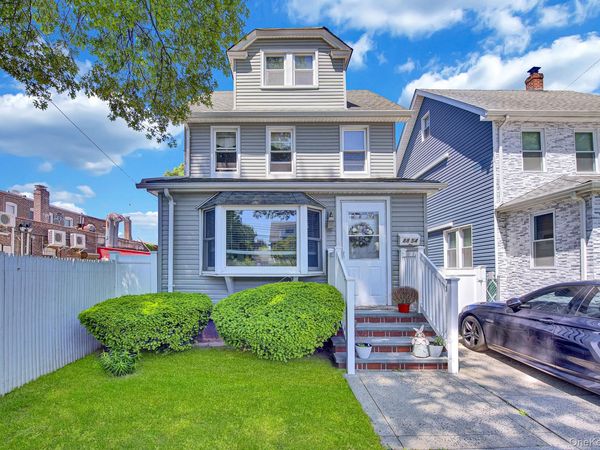 8854 Winchester Boulevard , Queens Village, NY 11427