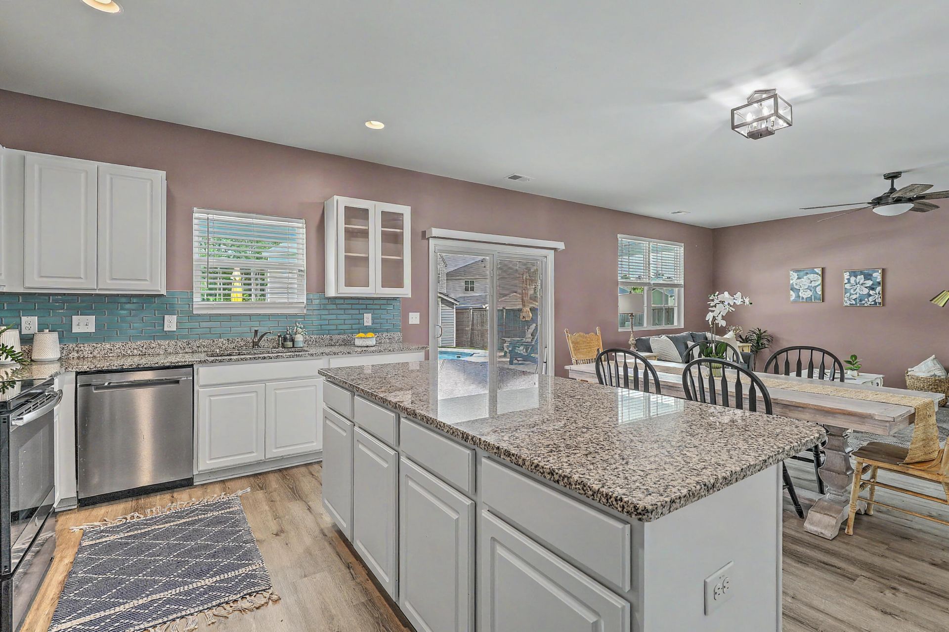 101 Oldenburg Drive Photo 19