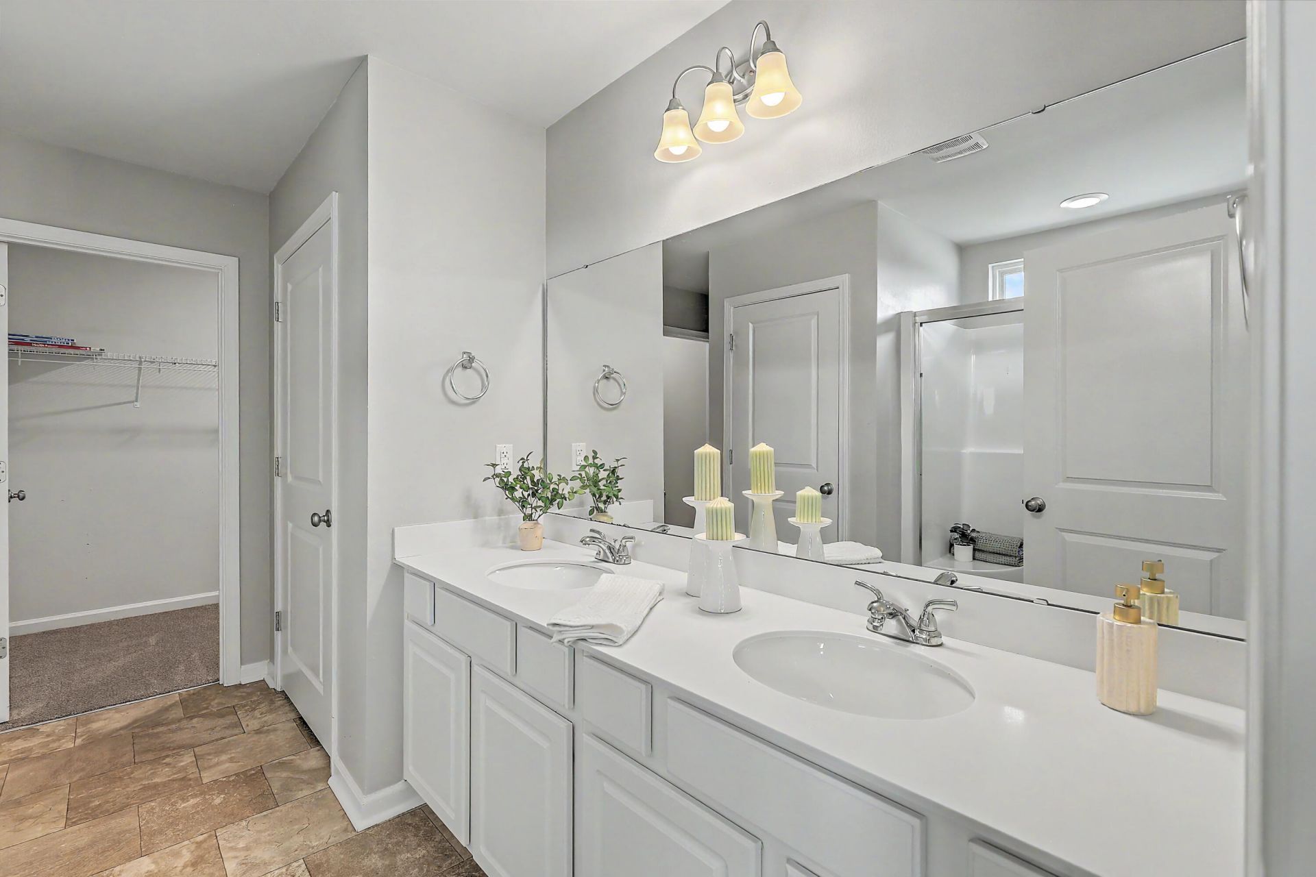 101 Oldenburg Drive Photo 24