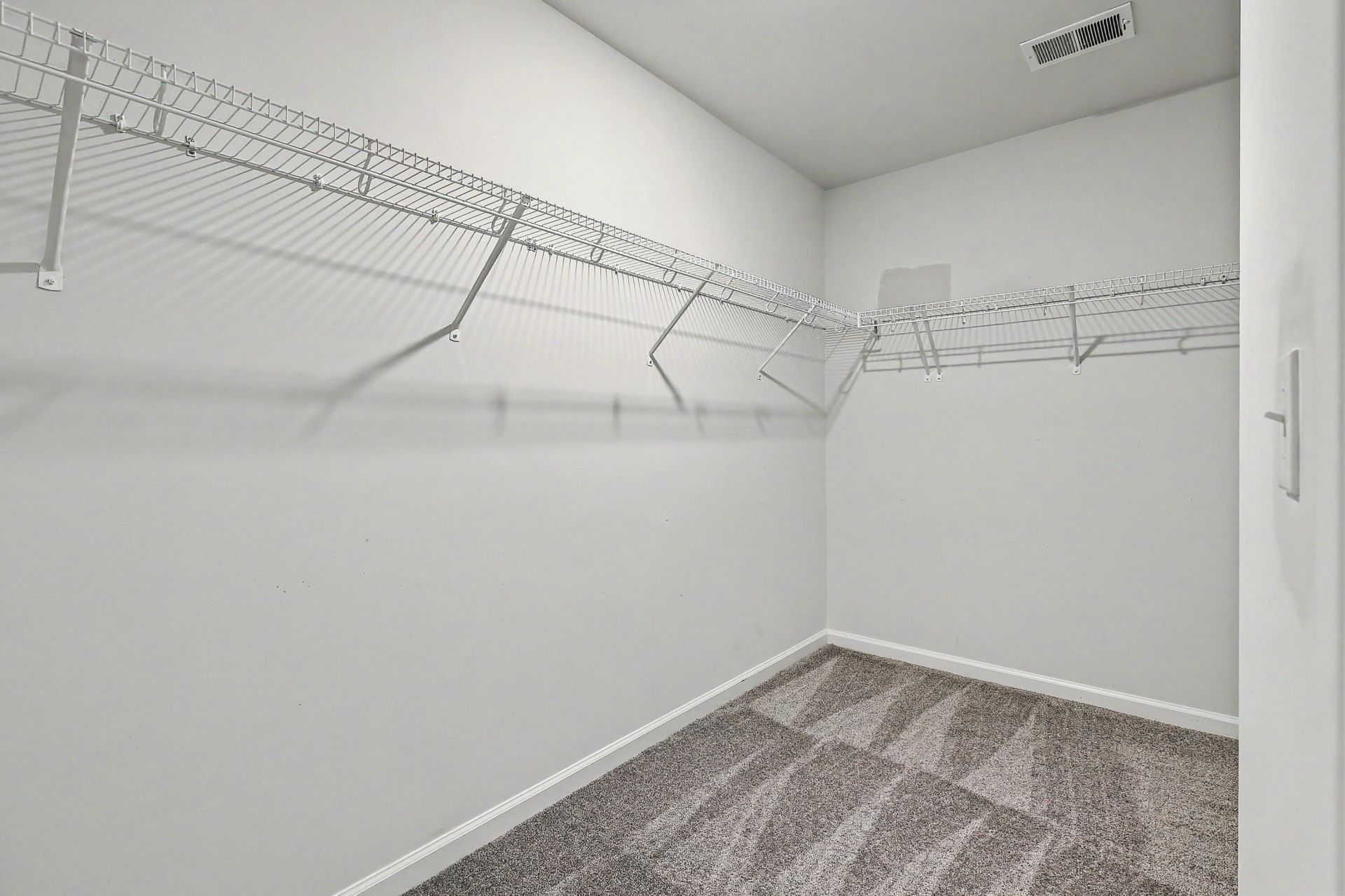101 Oldenburg Drive Photo 26