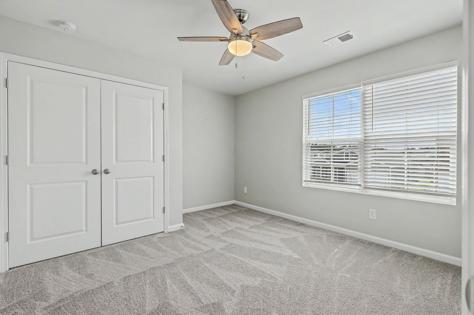 101 Oldenburg Drive Photo 29