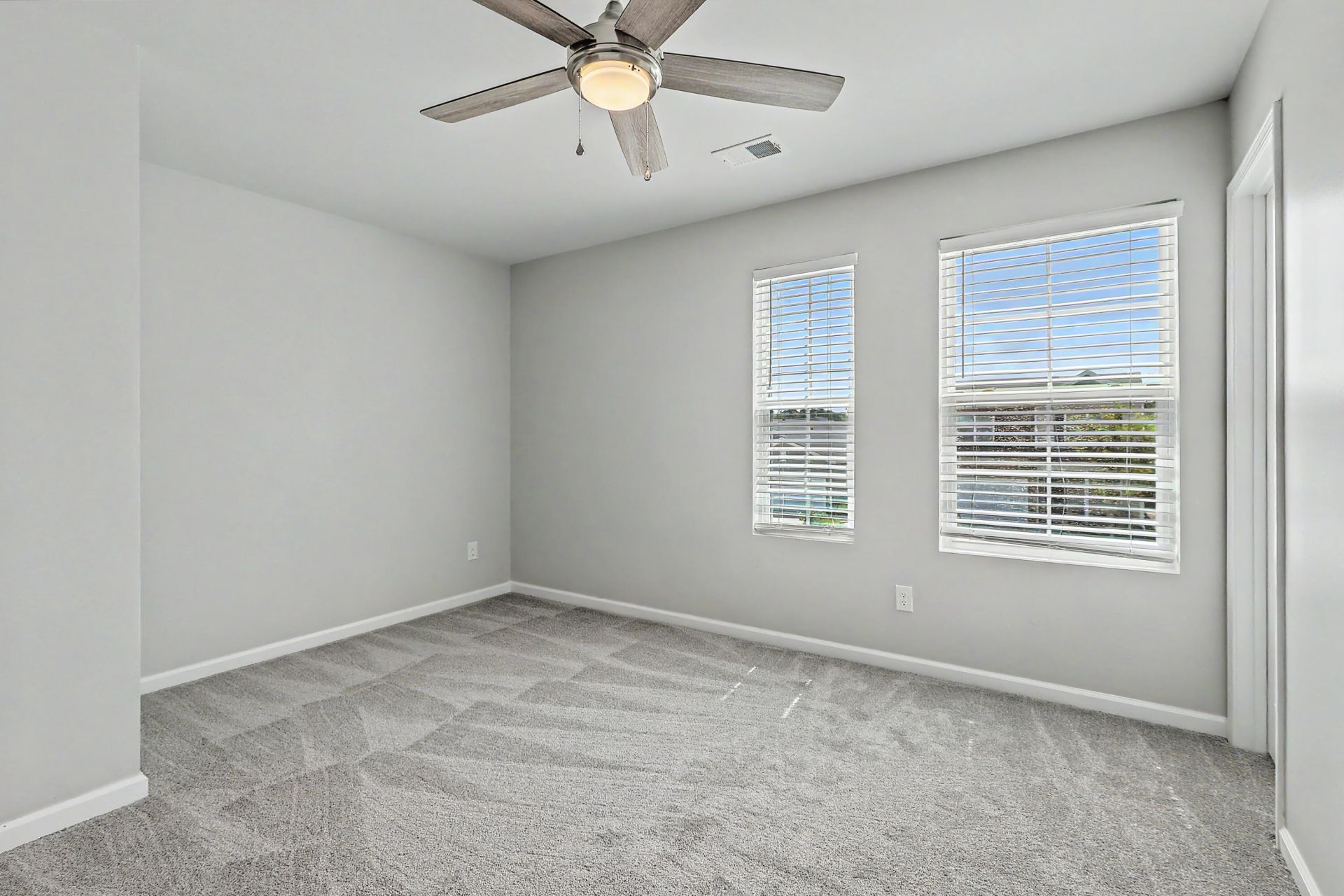 101 Oldenburg Drive Photo 30