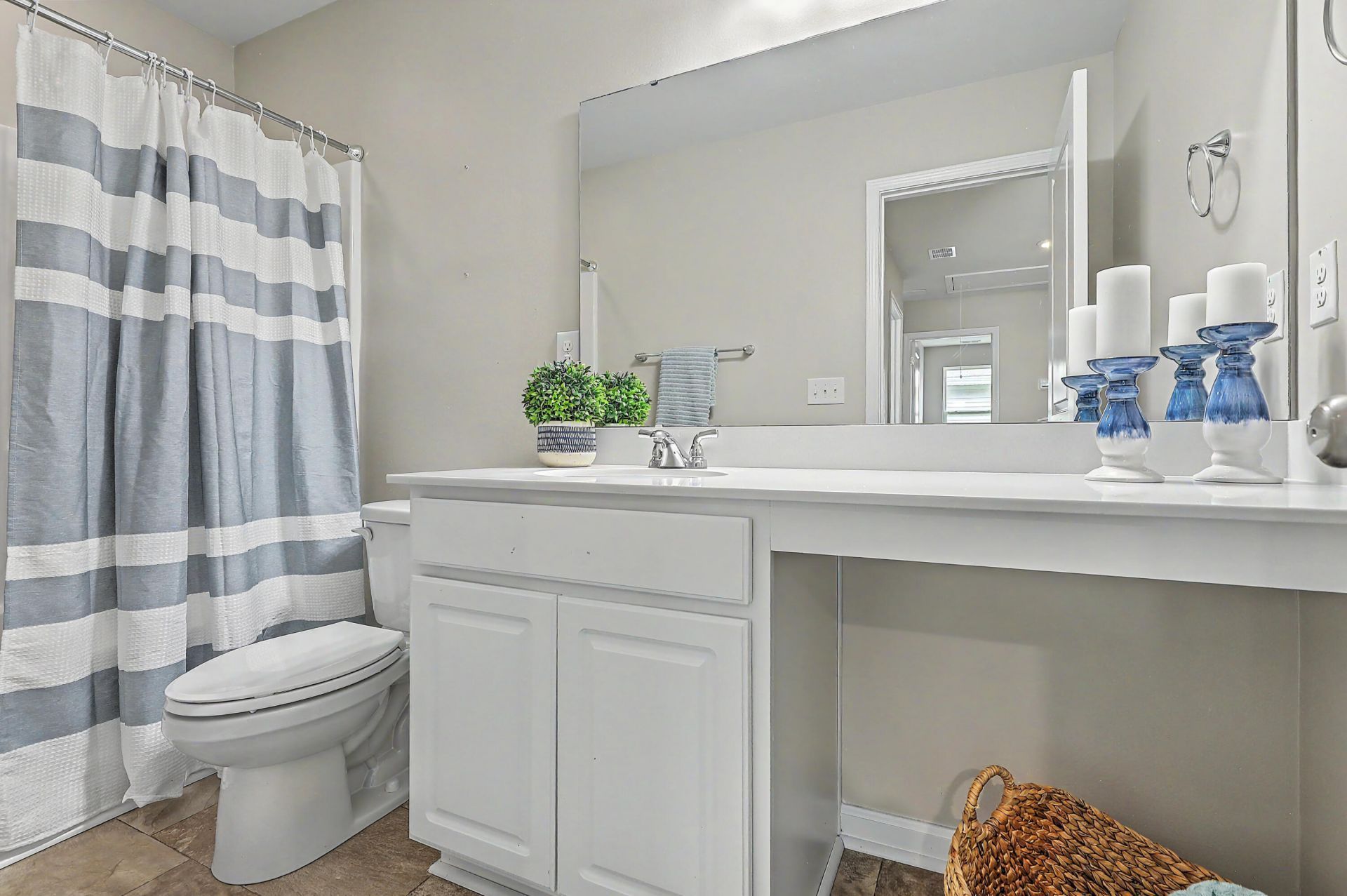 101 Oldenburg Drive Photo 31