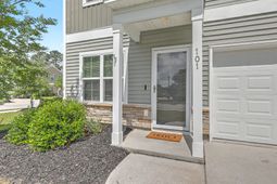 101 Oldenburg Drive photo 4