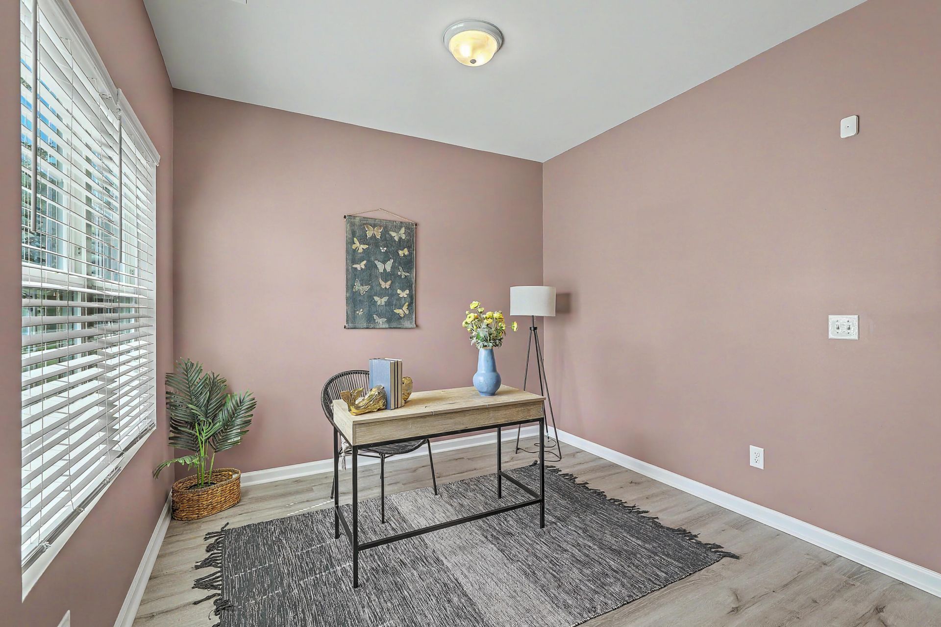 101 Oldenburg Drive Photo 8