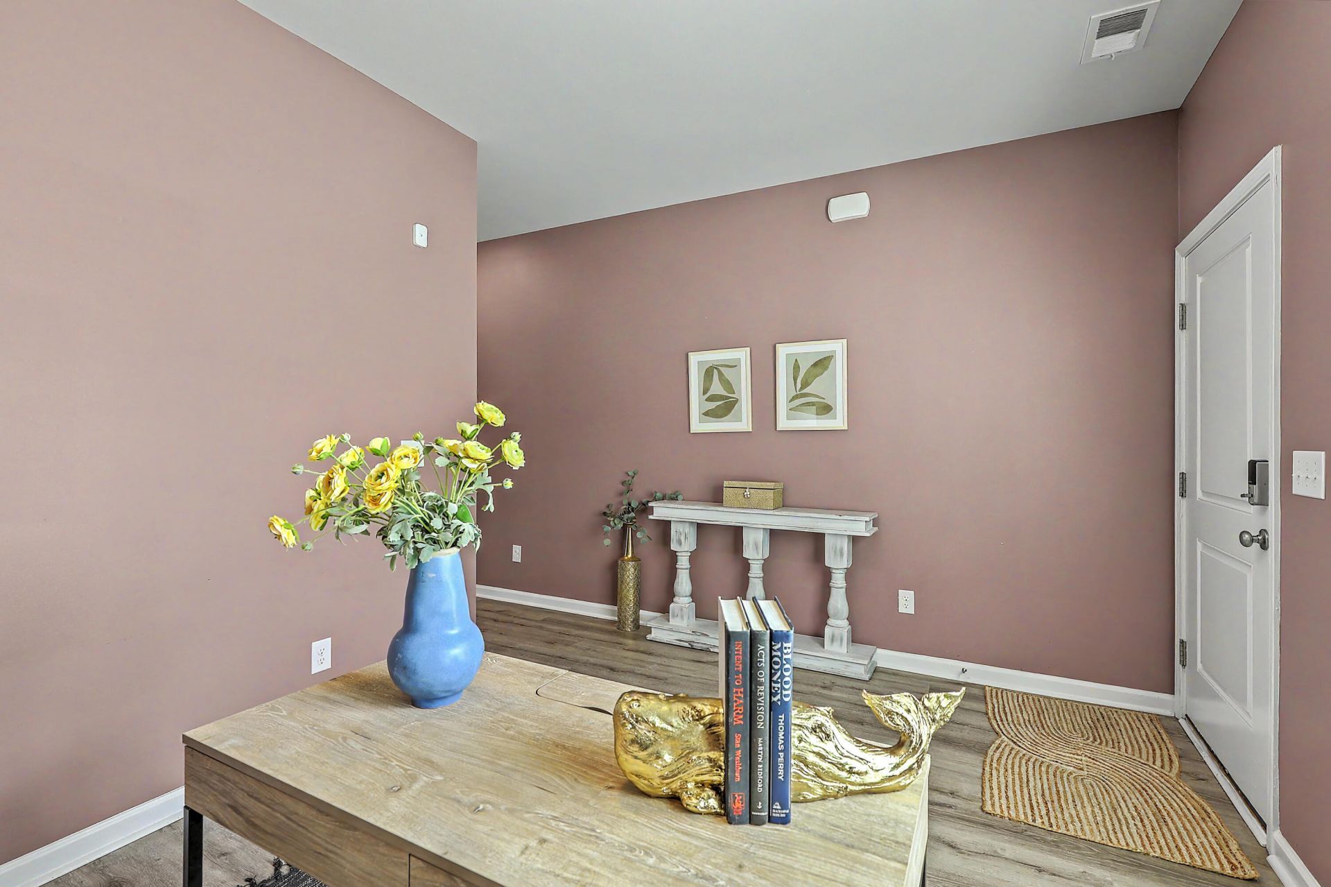 101 Oldenburg Drive Photo 9