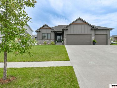 6501 Kelsey Lane , Lincoln, NE 68516